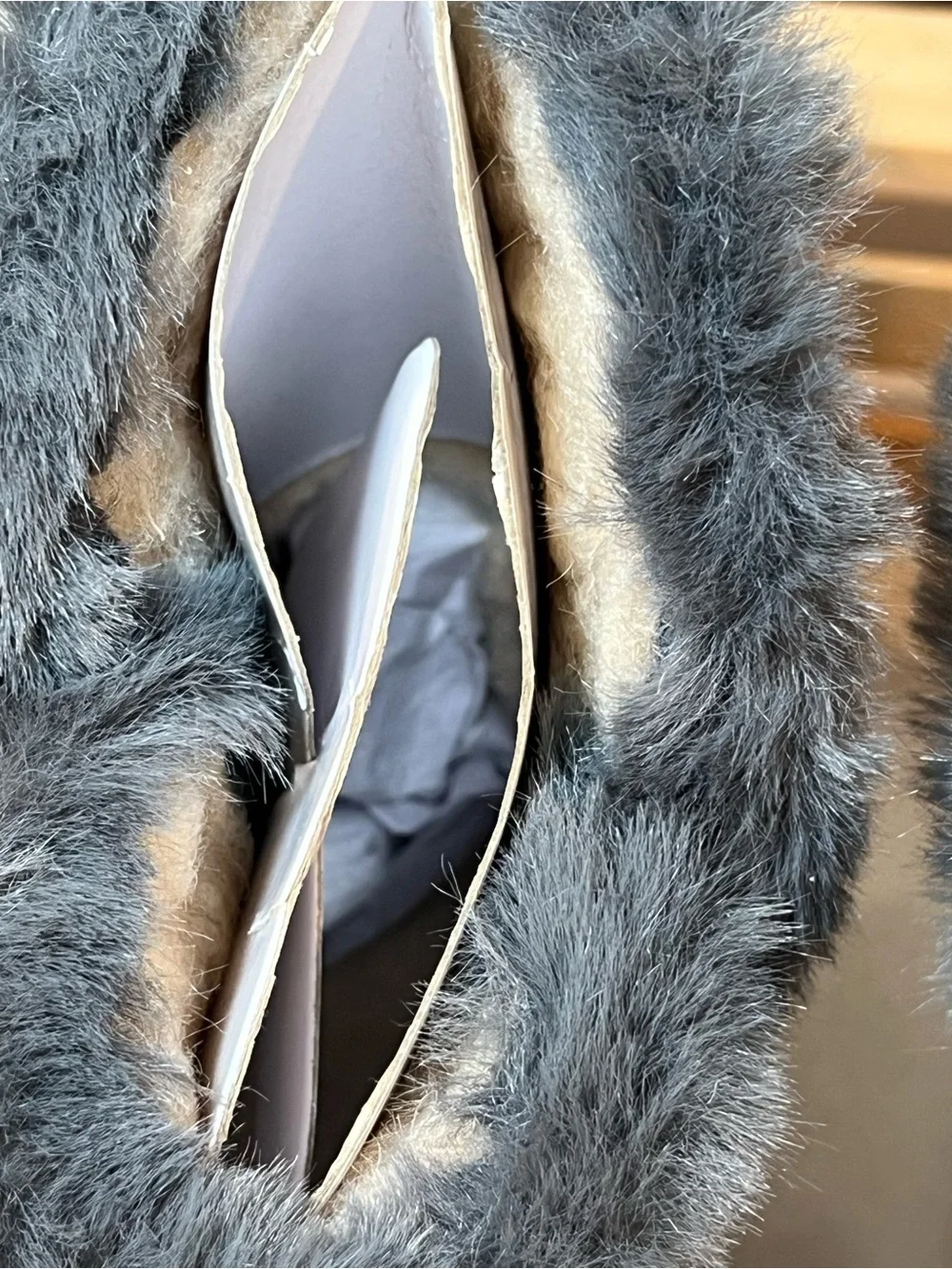 NWT BearPaw Kids Grey Sherpa Lined Suede Winter Boots Size 13